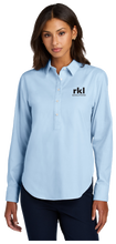 Load image into Gallery viewer, Mercer+Mettle® Women’s Long Sleeve Modern Oxford Shirt